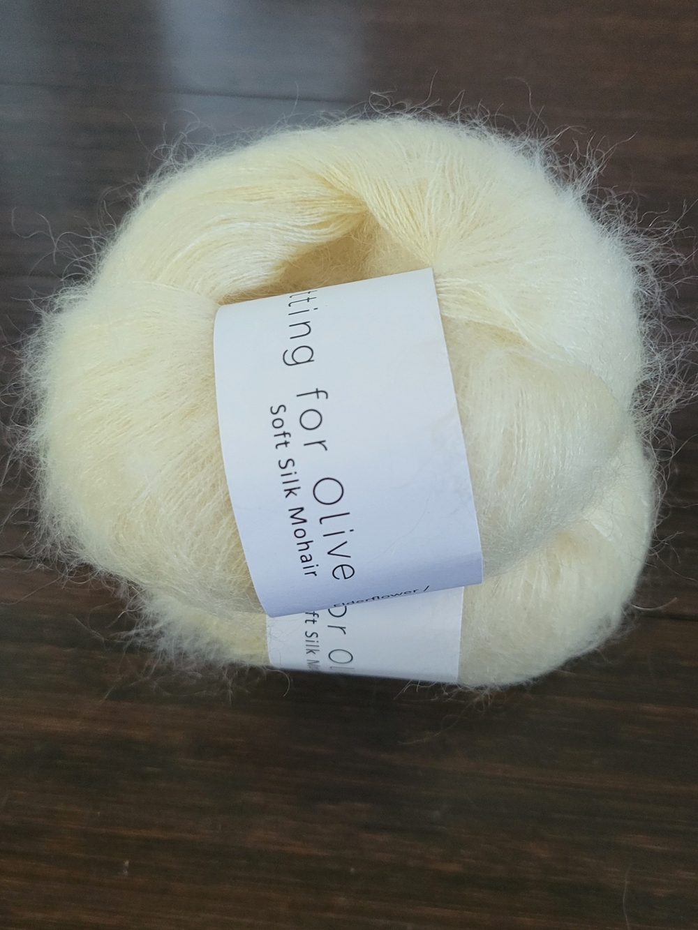 Soft Silk Mohair Yarn - Pale Yellow